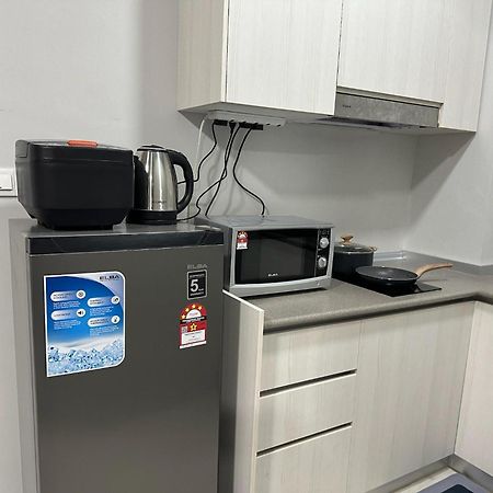 Jesselton Quay Sea & Pool View For 6 Pax Apartment Kota Kinabalu Luaran gambar