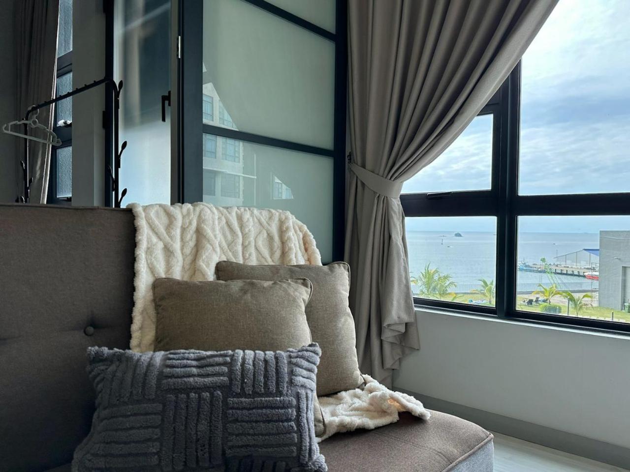 Jesselton Quay Sea & Pool View For 6 Pax Apartment Kota Kinabalu Luaran gambar